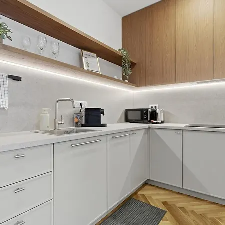 Luminous View Apartmán *